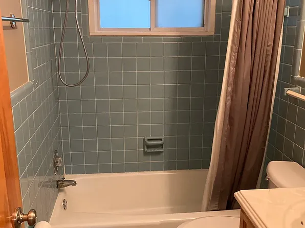 4612 Tolland Ave, Holt, MI 48842