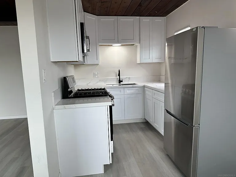 1109 S 36th St #3 — Photo 6