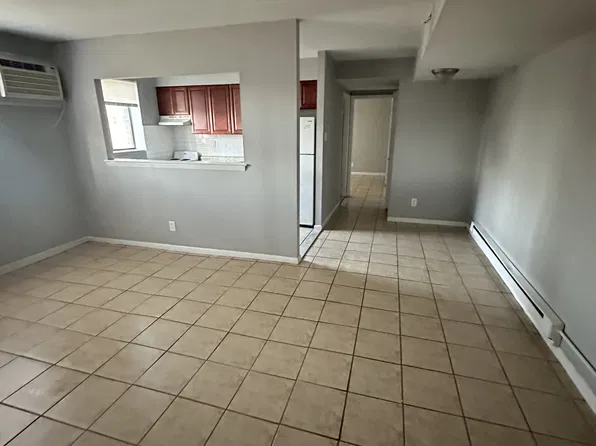 416 S 4th St, Darby, PA
