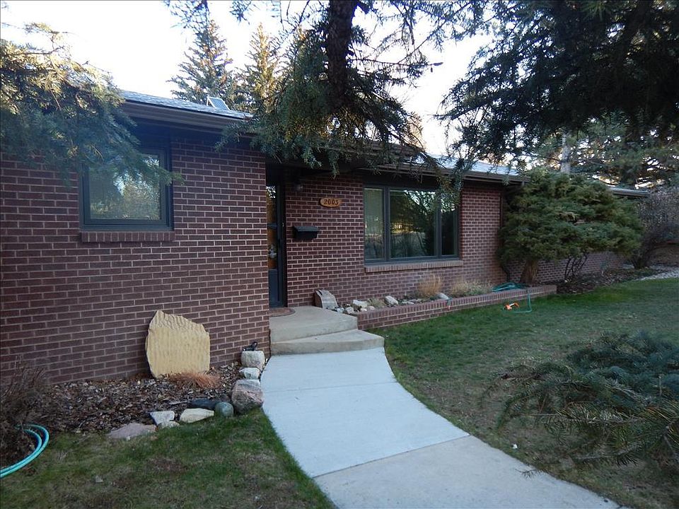 1st image of 2003 Hillside Dr