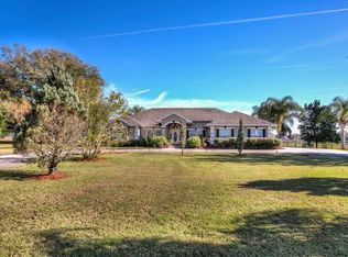25129 Rolling Oak Rd, Sorrento, FL 32776