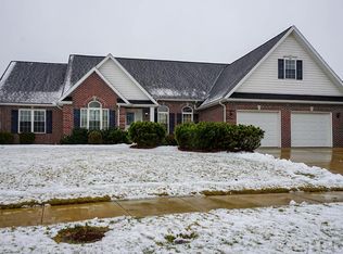 1904 Nicklaus Dr, Findlay, OH 45840