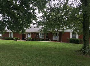 1811 Posey Ball Rd, Henderson, KY 42420