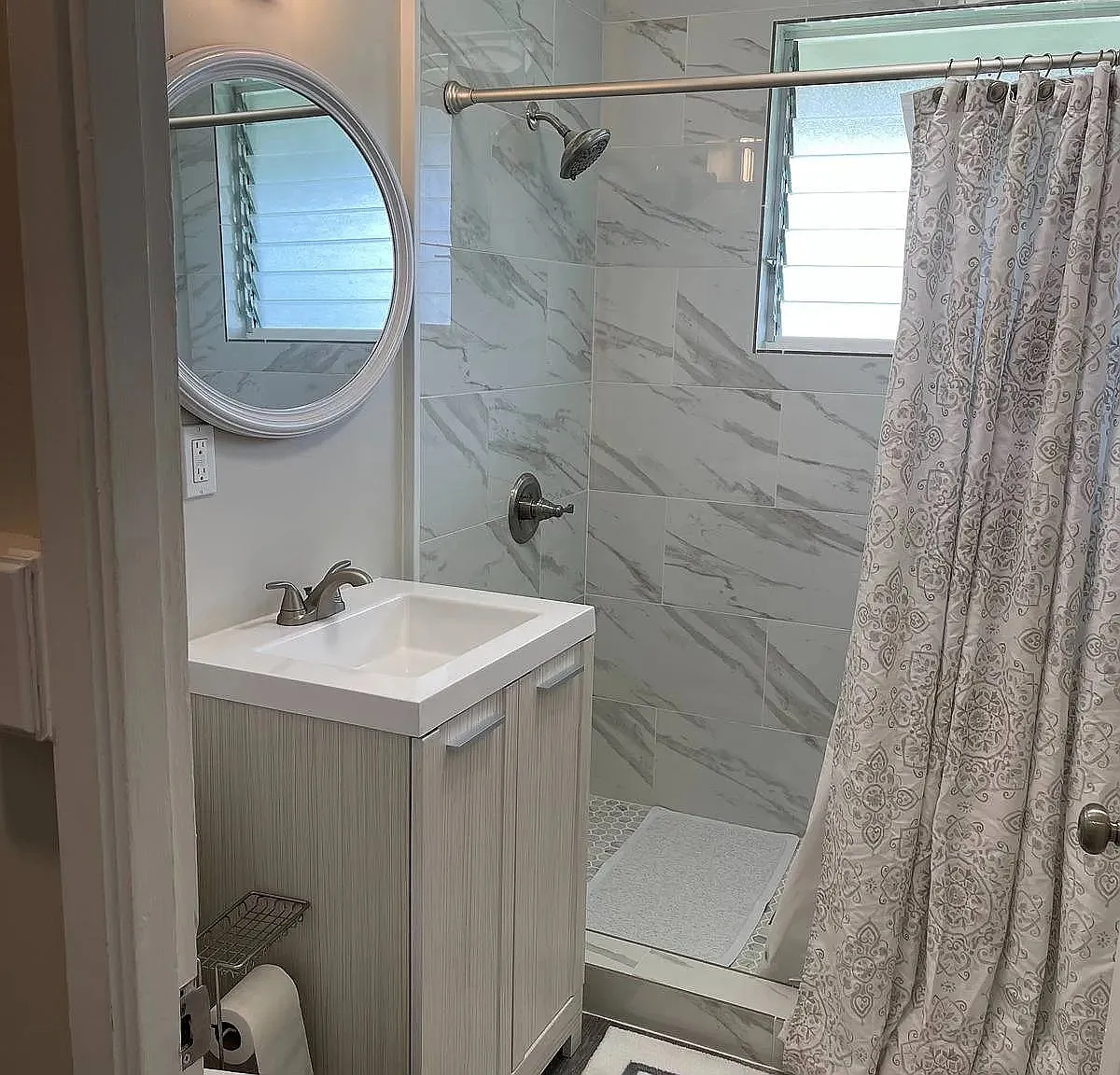 485 Waianuenue Avenue - 1 — Photo 3