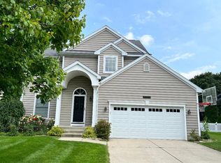 6895 Crest Point Ct, Portage, MI 49024