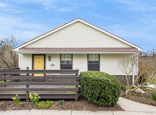 2454 Quail Run Dr, Kalamazoo, MI 49009