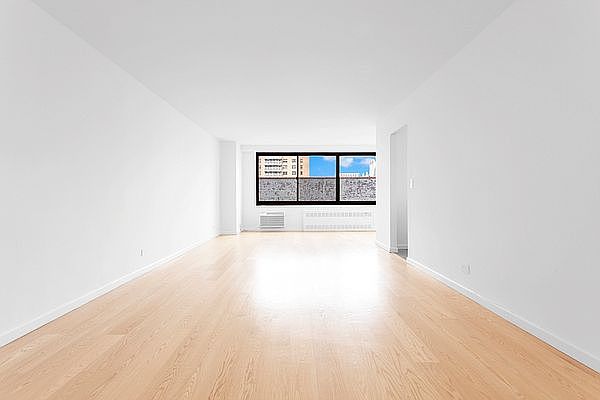 1st image of 40 W 135th St APT 4D