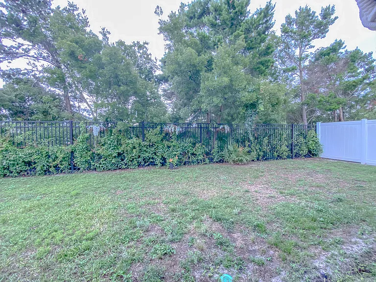 115 Secret Harbor Dr — Photo 35