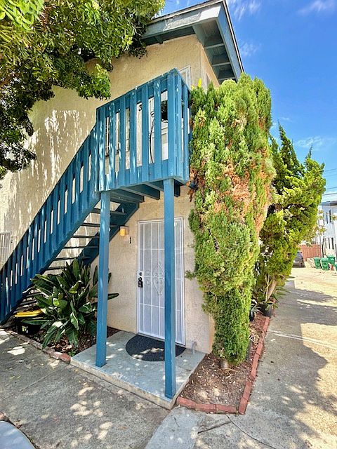 1st image of 3346 31st St APT 1