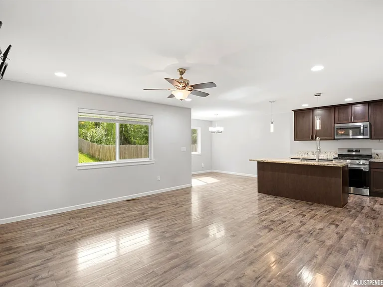 1553 N Ravens Best Cir — Photo 8