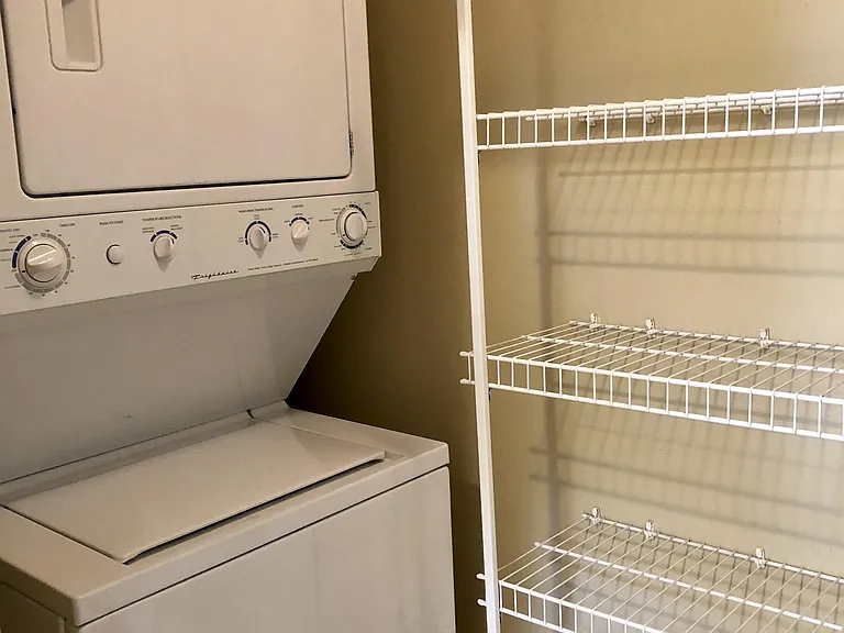 1808 N Warren Ave #302 — Photo 13