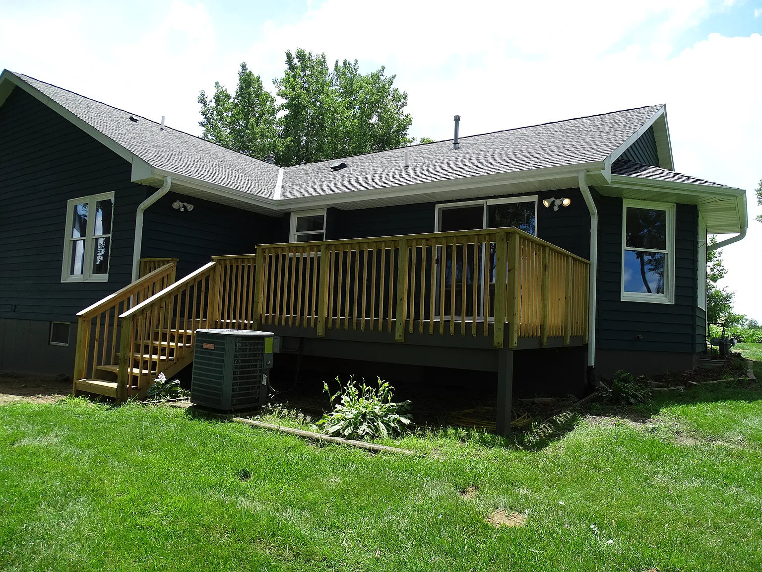 3 bed, 2.5 bath, 1867 sqft, $3,500 — Photo 3