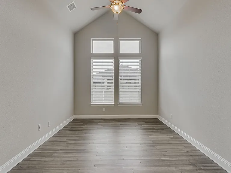 708 Blueberry Way — Photo 7