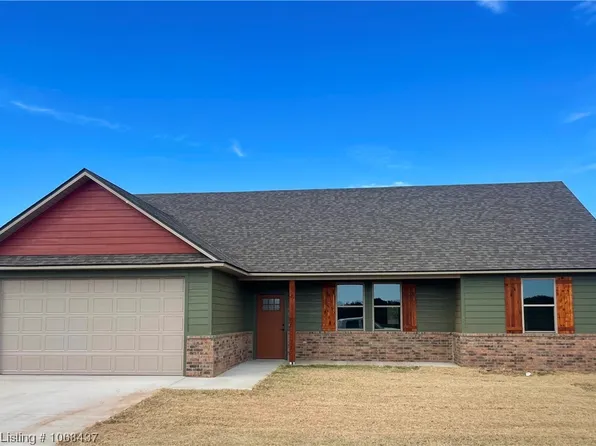 114 Countryside Way, Pocola, OK 74902