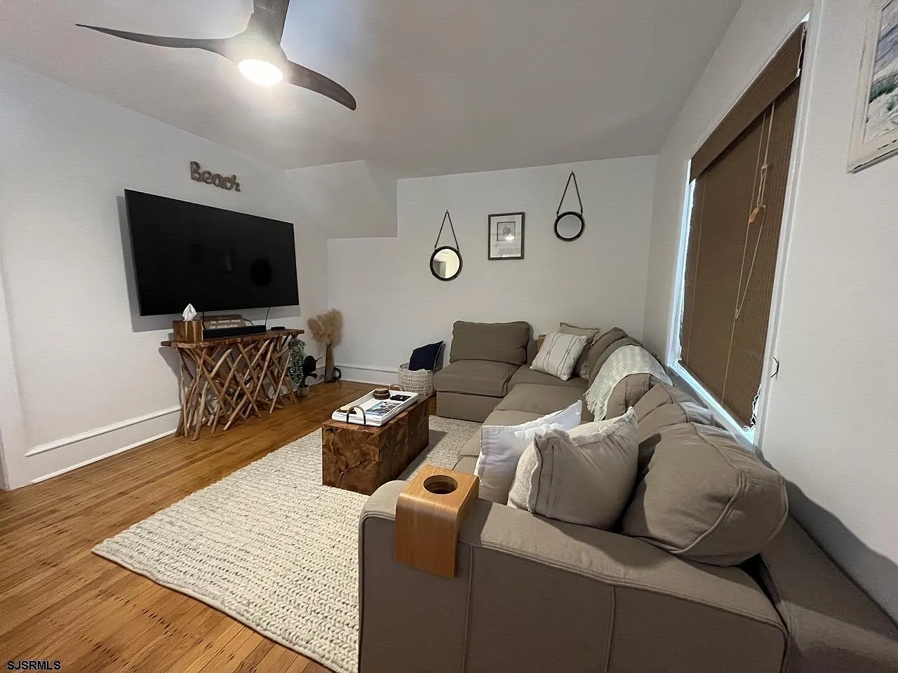 2 bed, 1.0 bath, $1,400 — Photo 3