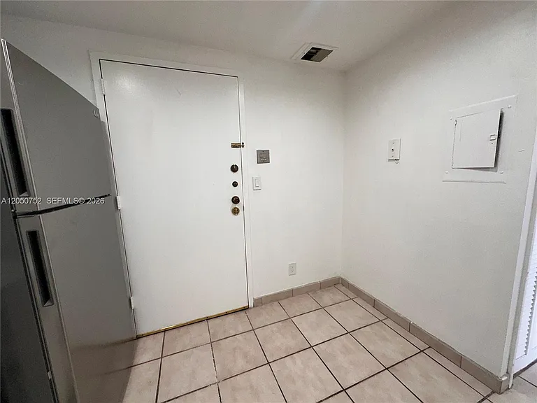 2025 NE 164th St #1008 — Photo 14
