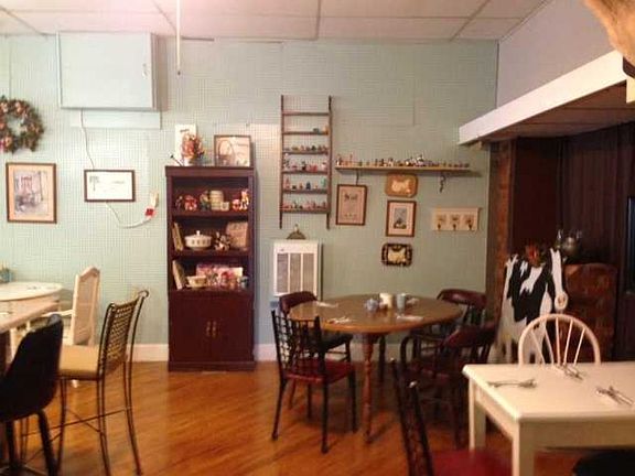 4th image of 24 S Main St