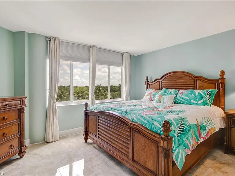 4041 Gulf Shore Blvd N #308 — Photo 21