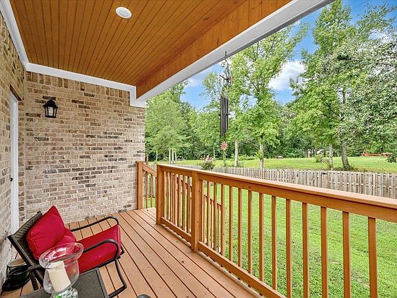 3rd image of 2931 Phelan Cir SE