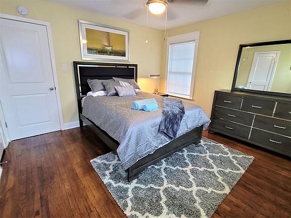 5th image of 3115 Cleburne St #3115