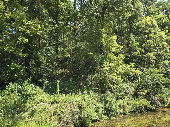 000 Minera Mineral Drive, Houston, MO 65483