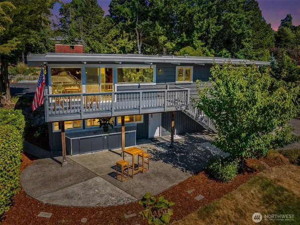 205 SW 192nd Street, Normandy Park, WA 98166