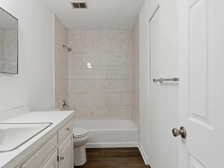 2612 Camberwell Ct — Photo 6