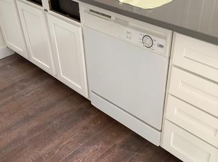 422 Bowery St APT 3, Iowa City, IA 52240