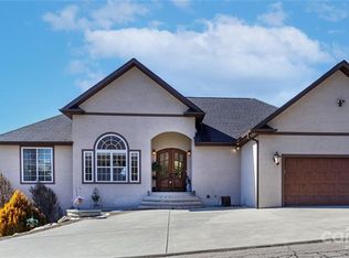 7 Little Oak Rd, Leicester, NC 28748