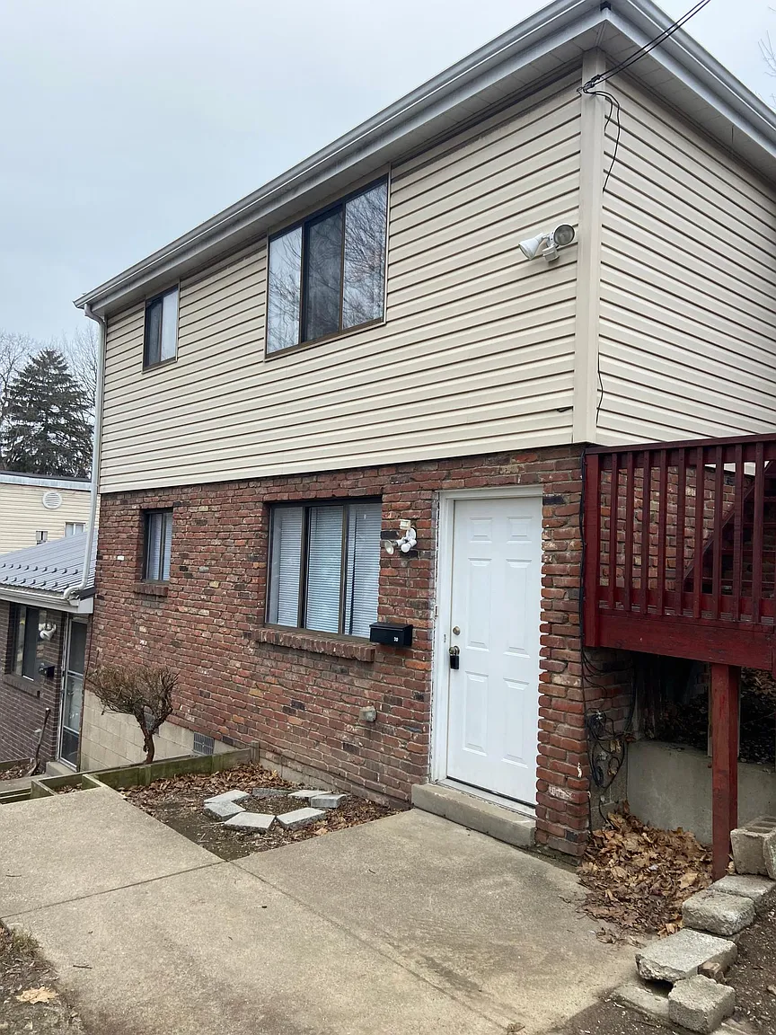 20 4th St photo 1