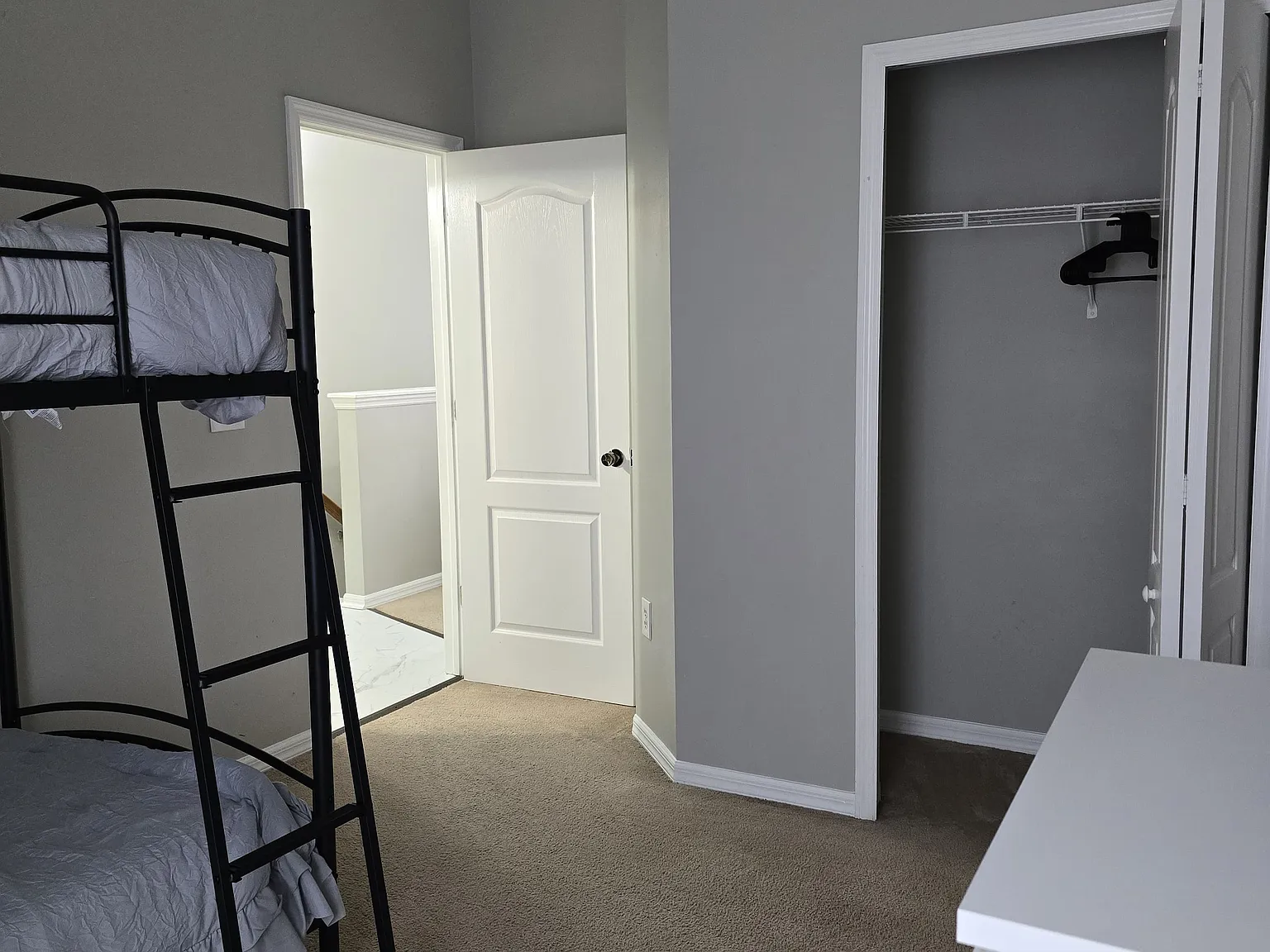 4 bed, 1754 sqft, $3,595 — Photo 3