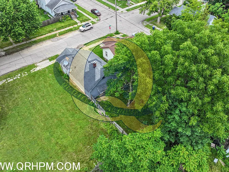 1205 Pinehurst Ave — Photo 16