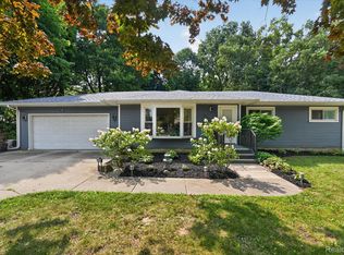 6235 Waldon Rd, Clarkston, MI 48346
