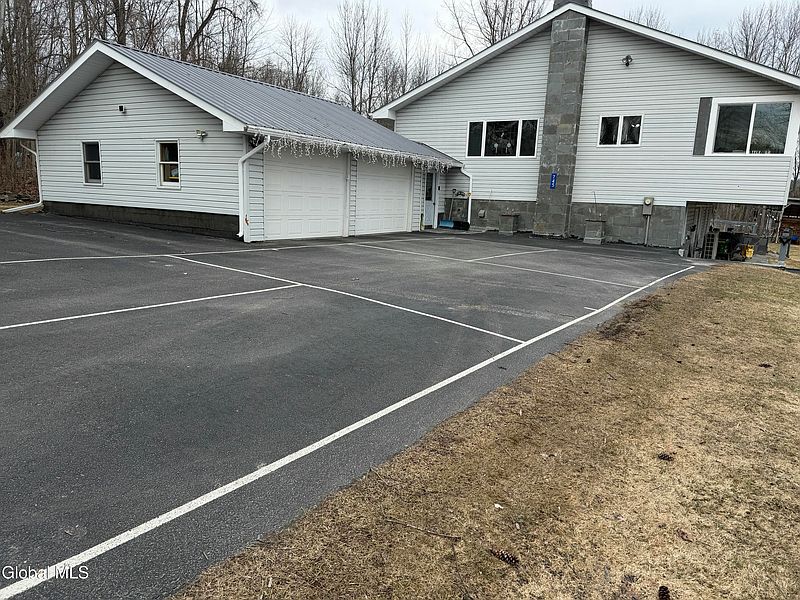 5th image of 745 Tarbell Hill Road
