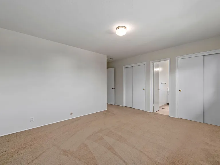 4517 Catalina Dr — Photo 9