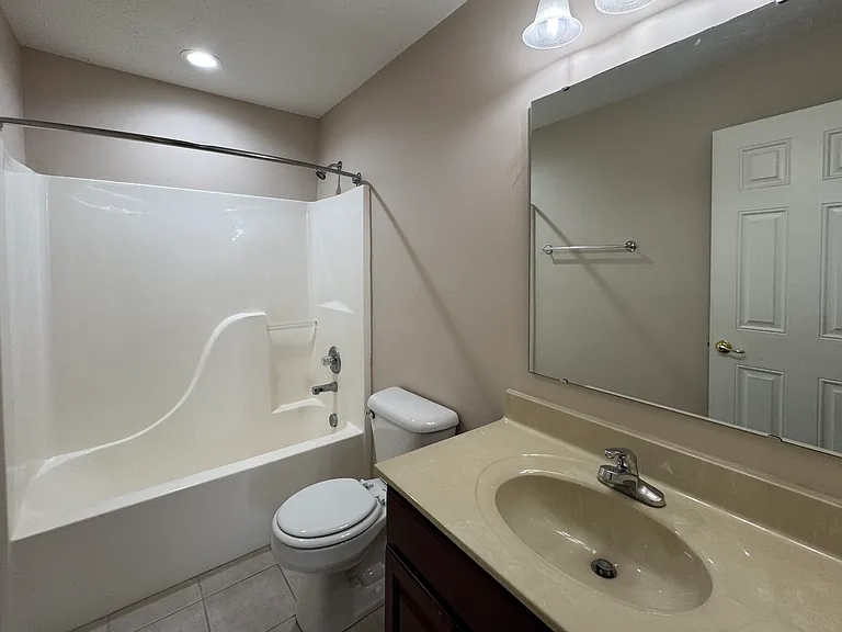 1473 Frontier Dr — Photo 12