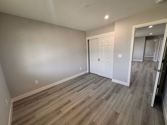 5th image of 2690 Olive Ave