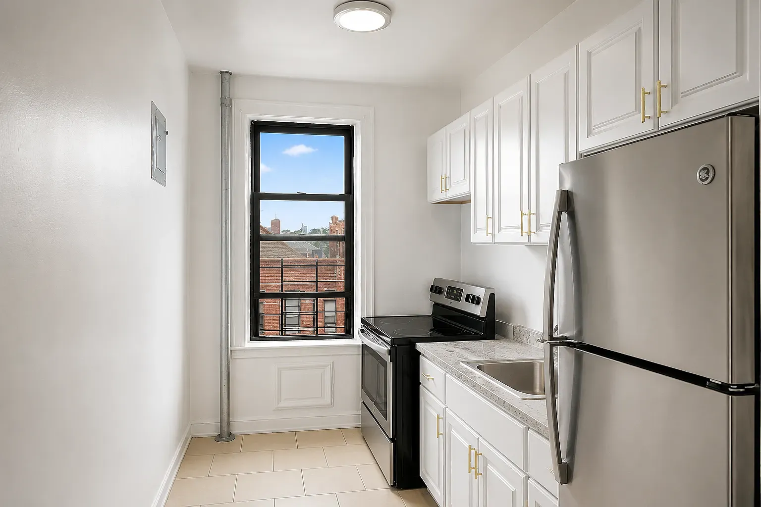 1544 Gillespie Avenue — Photo 3