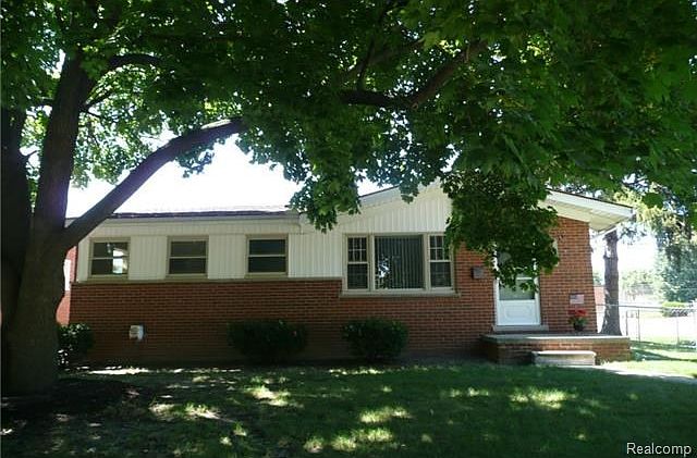 1st image of 31319 Arrowhead St