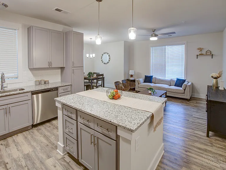 Fox Crossing Apartments at Durham — Photo 5