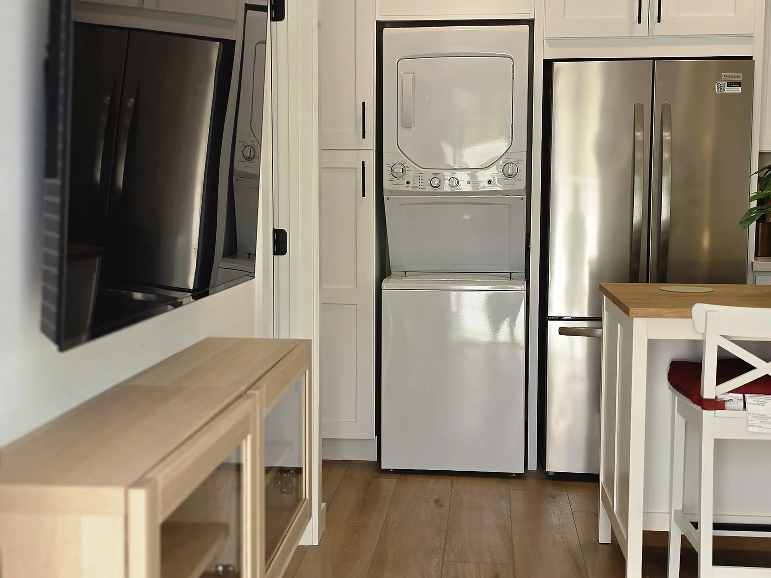 1 bed, $2,650 — Photo 2