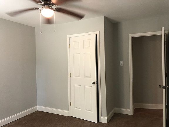4th image of 4800 Leonard Ave