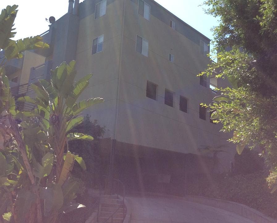 1st image of 931 Tularosa Dr APT 1