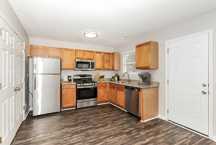5380 Sand Bar Ln — Photo 2