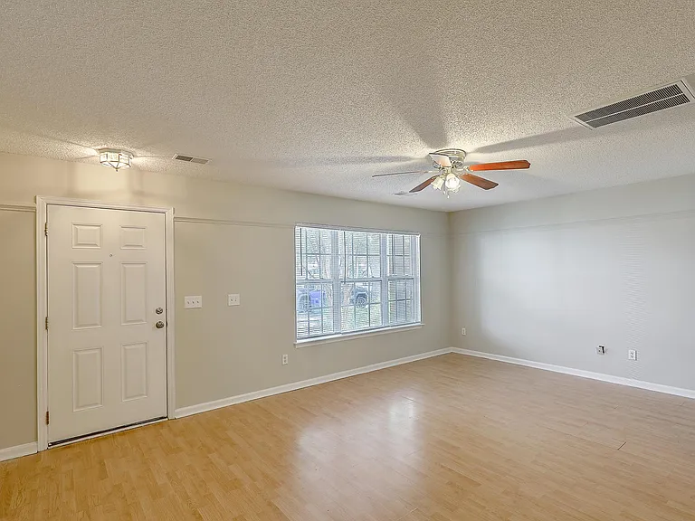 8074 Shadow Oak Dr — Photo 20