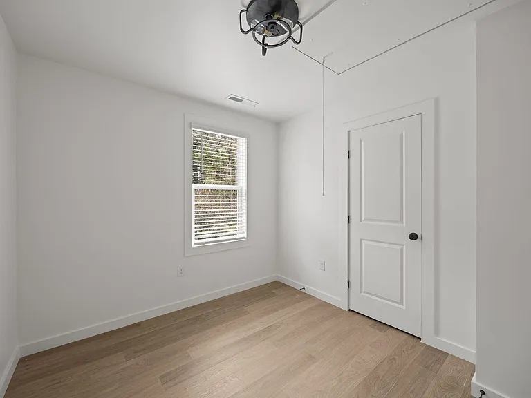 2811 Wilcox Pl — Photo 15