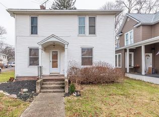 106 S Preston St, Centerburg, OH 43011