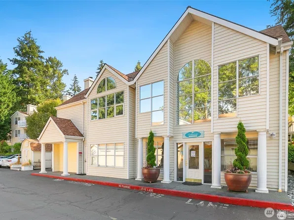 2640 118th Avenue SE #301, Bellevue, WA 98005