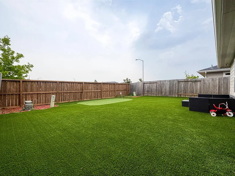 2919 Stamford Hill Ln — Photo 26