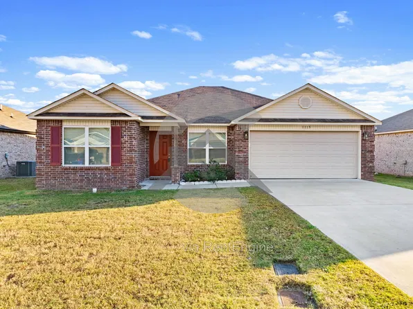1115 Gallery Dr, Conway, AR 72032